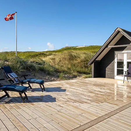 Dom wakacyjny 4 Bedroom Stunning In Hvide Sande Bjerregård