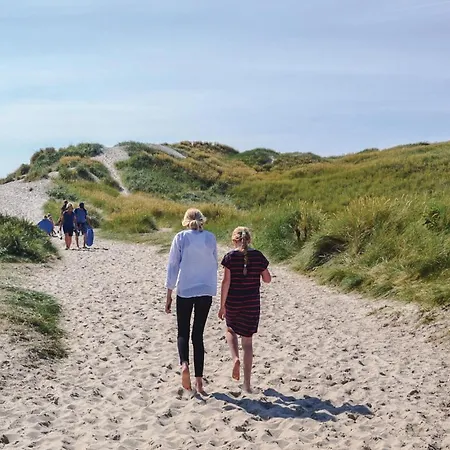 4 Bedroom Stunning In Hvide Sande *