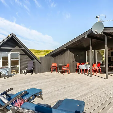 Prázdninový dům 4 Bedroom Stunning In Hvide Sande