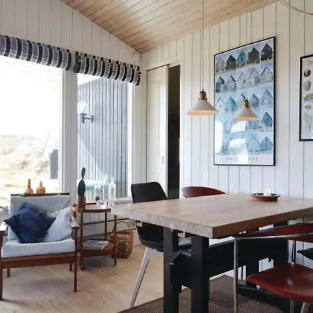 4 Bedroom Stunning In Hvide Sande Dom wakacyjny Bjerregård
